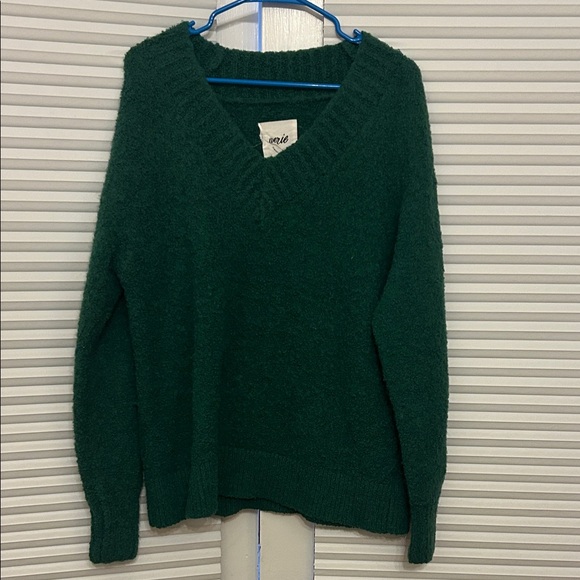 aerie Sweaters - Aerie Deep Green V-Neck Sweater
